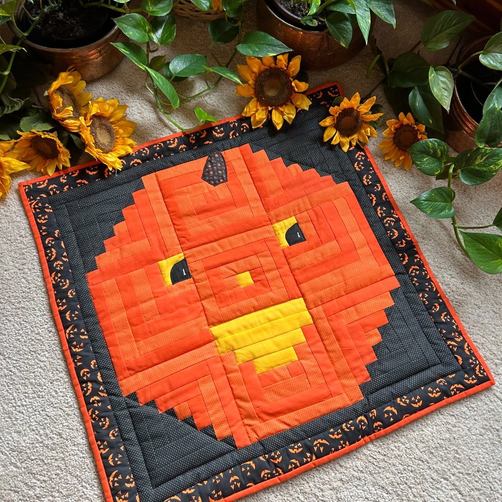 Patchwork Halloween Jack-O-Lantern Wall Hanging - Picture 5 of 15